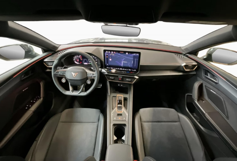 Photo 4 de l'offre de CUPRA LEON NEW IV 1.5 eTSI 150 HYBRID DSG V GPS JA18 SC Key Less Gtie 05/30 à 28950€ chez Mérignac auto