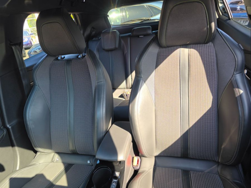 Photo 18 de l'offre de PEUGEOT 2008 1.5 BlueHDi 110 BVM6 GT GPS Camera SC à 18950€ chez Mérignac auto
