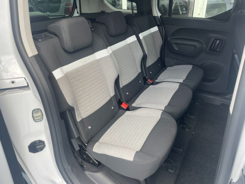 Photo 10 de l'offre de CITROEN BERLINGO 1.5 BlueHDi 130 EAT8 N1 MAX Camera 3 Sièges Arr. à 26450€ chez Mérignac auto