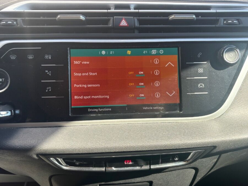 Photo 28 de l'offre de CITROEN GRAND C4 SPACETOURER 1.5 BlueHDi 130 EAT8 SHINE Cam360° Attel. 7PL 1ère Main à 23450€ chez Mérignac auto