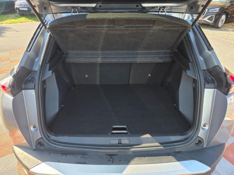 Photo 7 de l'offre de PEUGEOT 2008 1.5 BlueHDi 110 BVM6 GT GPS Camera SC à 18950€ chez Mérignac auto