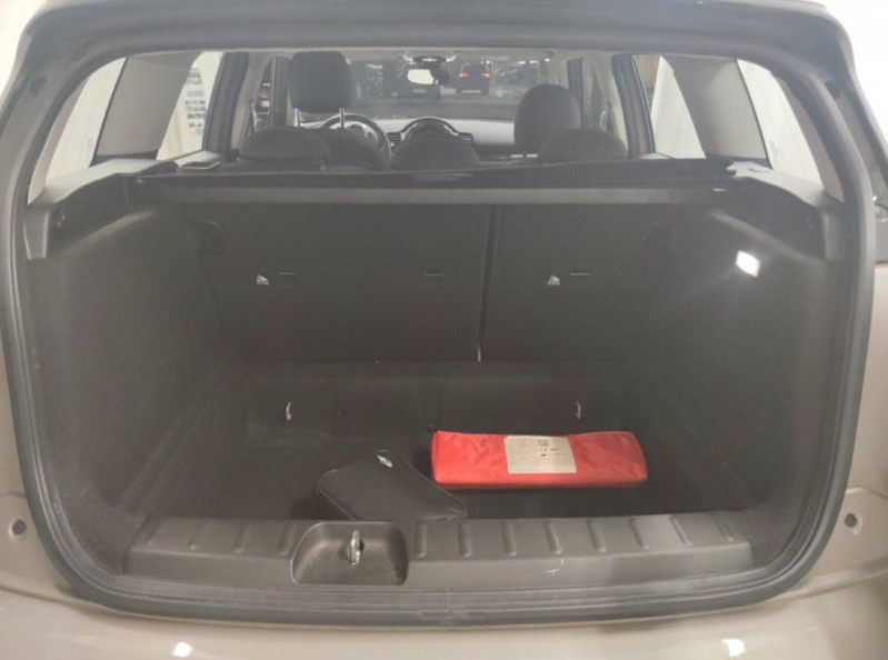 Photo 9 de l'offre de MINI CLUBMAN III ONE D 116 BVA Nv GPS LED CarPlay Clim Auto 1ère Main à 21950€ chez Mérignac auto