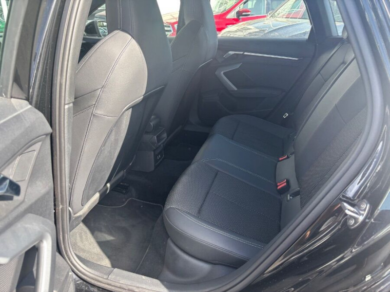 Photo 27 de l'offre de AUDI A3 SPORTBACK IV New 40 TFSIe 204 25.7kWh S Tronic S LINE 142Kms Elect. WLTP Key Less Hayon EL. à 39450€ chez Mérignac auto