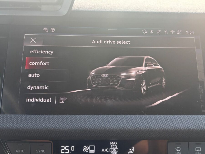 Photo 36 de l'offre de AUDI A3 SPORTBACK IV New 40 TFSIe 204 25.7kWh S Tronic S LINE 142Kms Elect. WLTP Key Less Hayon EL. à 39450€ chez Mérignac auto