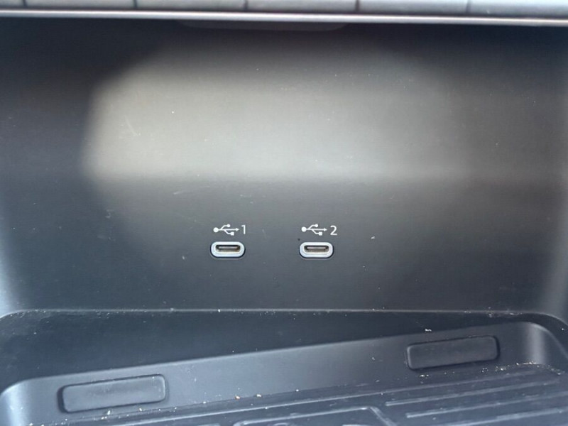 Photo 40 de l'offre de AUDI A3 SPORTBACK IV New 40 TFSIe 204 25.7kWh S Tronic S LINE 142Kms Elect. WLTP Key Less Hayon EL. à 39450€ chez Mérignac auto
