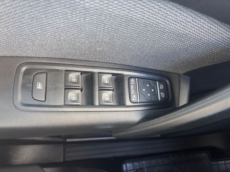 Photo 17 de l'offre de RENAULT KANGOO 1.5 BLUE DCI 95 EVOLUTION GPS Camera 1ère Main à 23450€ chez Mérignac auto