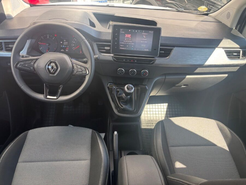 Photo 4 de l'offre de RENAULT KANGOO 1.5 BLUE DCI 95 EVOLUTION GPS Camera 1ère Main à 23450€ chez Mérignac auto