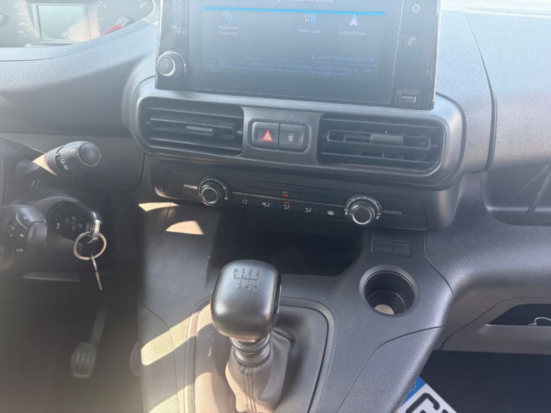 Photo 25 de l'offre de PEUGEOT PARTNER XL LONG 1.5 BlueHDi 100 BVM6 CLIM Camera Attel. à 17950€ chez Mérignac auto