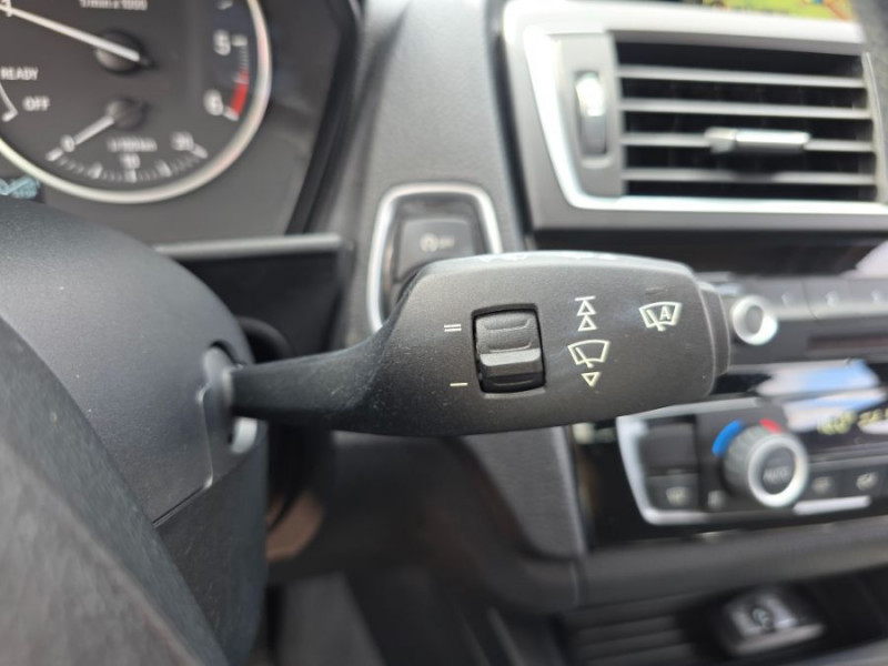 Photo 26 de l'offre de BMW SERIE 1 (F20) 116d BVM6 LOUNGE GPS Bluetooth à 13950€ chez Mérignac auto