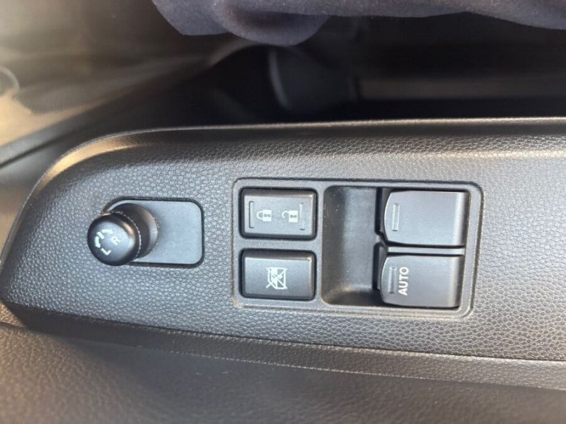 Photo 14 de l'offre de SUZUKI IGNIS 1.2 Dualjet HYBRID 83 ALLGRIP 4WD PRIVILEGE Camera à 13950€ chez Mérignac auto
