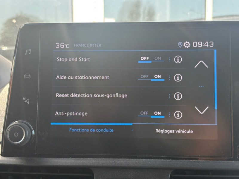 Photo 21 de l'offre de PEUGEOT PARTNER XL LONG 1.5 BlueHDi 100 BVM6 CLIM Camera Attel. à 17950€ chez Mérignac auto