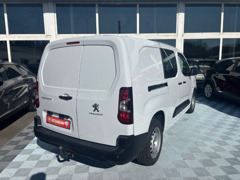 Photo 2 de l'offre de PEUGEOT PARTNER XL LONG 1.5 BlueHDi 100 BVM6 CLIM Camera Attel. à 17950€ chez Mérignac auto