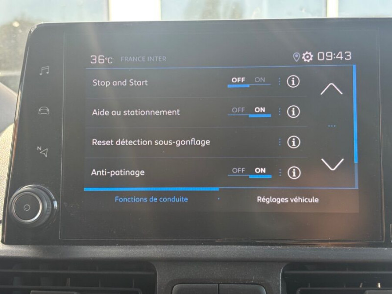 Photo 19 de l'offre de PEUGEOT PARTNER XL LONG 1.5 BlueHDi 100 BVM6 CLIM Camera Attel. à 17950€ chez Mérignac auto