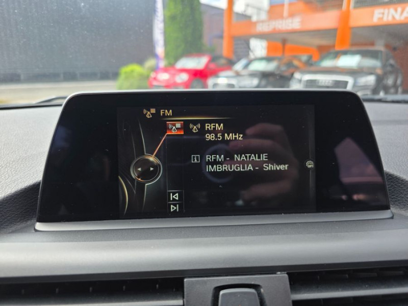 Photo 30 de l'offre de BMW SERIE 1 (F20) 116d BVM6 LOUNGE GPS Bluetooth à 13950€ chez Mérignac auto