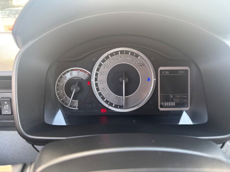 Photo 17 de l'offre de SUZUKI IGNIS 1.2 Dualjet HYBRID 83 ALLGRIP 4WD PRIVILEGE Camera à 13950€ chez Mérignac auto