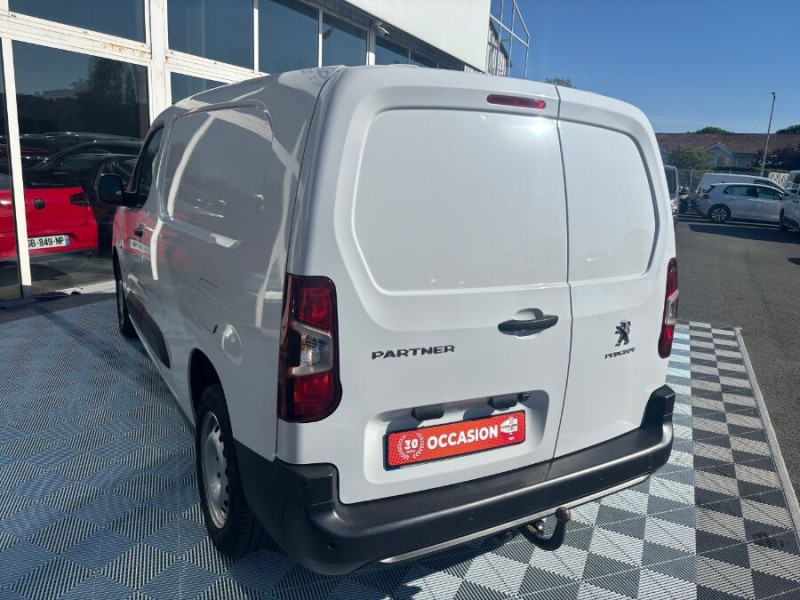 Photo 11 de l'offre de PEUGEOT PARTNER XL LONG 1.5 BlueHDi 100 BVM6 CLIM Camera Attel. à 17950€ chez Mérignac auto