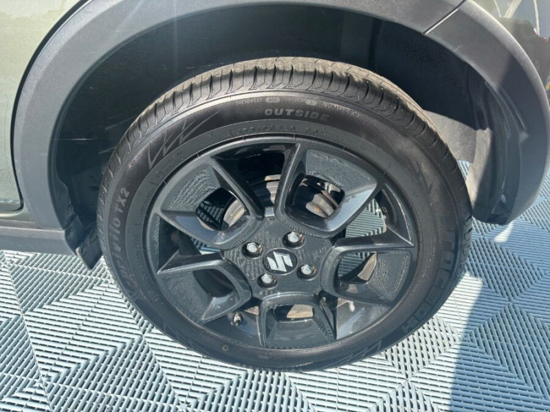 Photo 10 de l'offre de SUZUKI IGNIS 1.2 Dualjet HYBRID 83 ALLGRIP 4WD PRIVILEGE Camera à 13950€ chez Mérignac auto