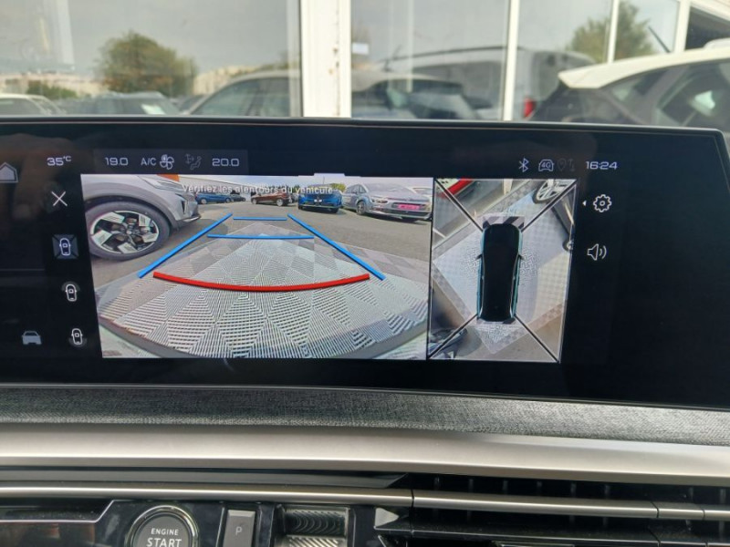 Photo 6 de l'offre de PEUGEOT 5008 HYBRID 145 e-DCS6 ALLURE Cam360° Panoramic Pack 7PL à 30450€ chez Mérignac auto