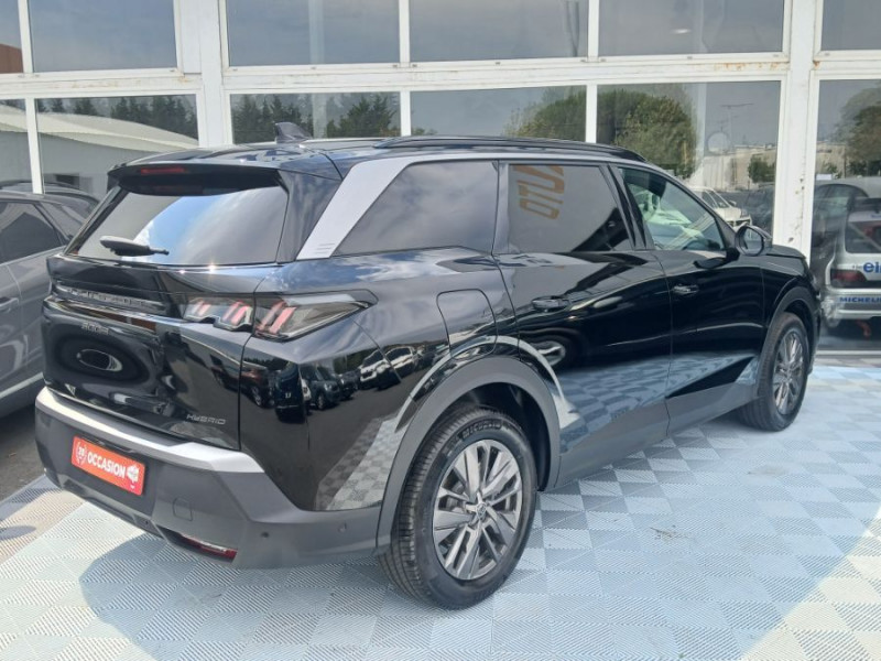 Photo 3 de l'offre de PEUGEOT 5008 HYBRID 145 e-DCS6 ALLURE Cam360° Panoramic Pack 7PL à 30450€ chez Mérignac auto