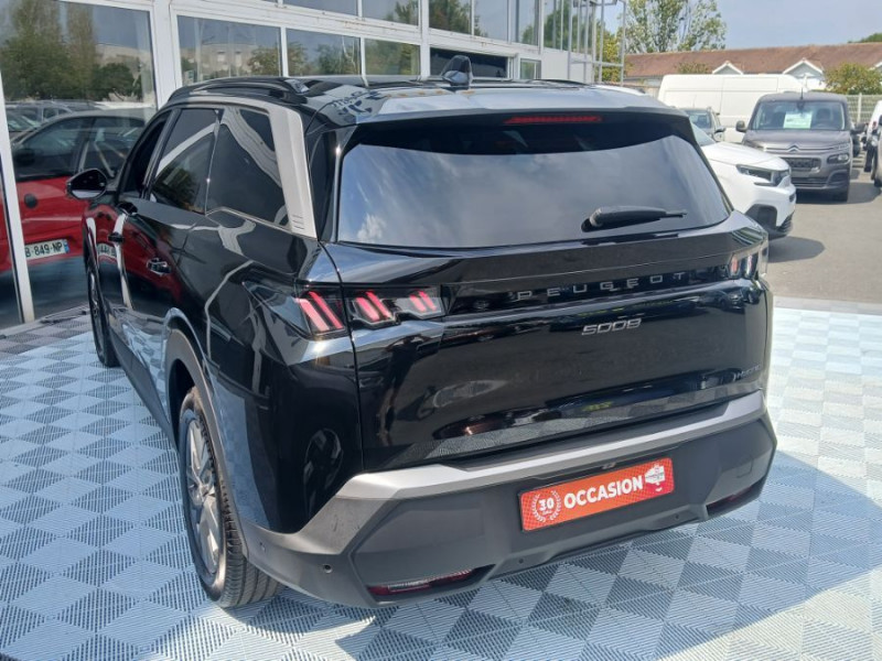 Photo 9 de l'offre de PEUGEOT 5008 HYBRID 145 e-DCS6 ALLURE Cam360° Panoramic Pack 7PL à 30450€ chez Mérignac auto