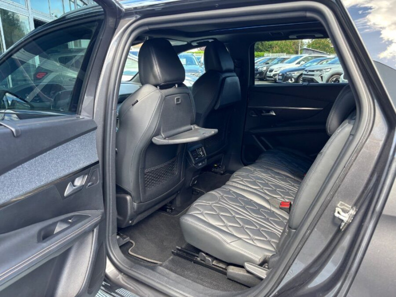 Photo 18 de l'offre de PEUGEOT 5008 II 1.5 BlueHDi 130 EAT8 GT LINE Full CUIR TOE JA18 Hayon EL. 7PL à 23950€ chez Mérignac auto