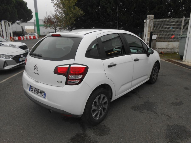 Photo 3 de l'offre de CITROEN C3 II 1.0 VTi 68 CONFORT CLIM 1ère Main à 5950€ chez Mérignac auto