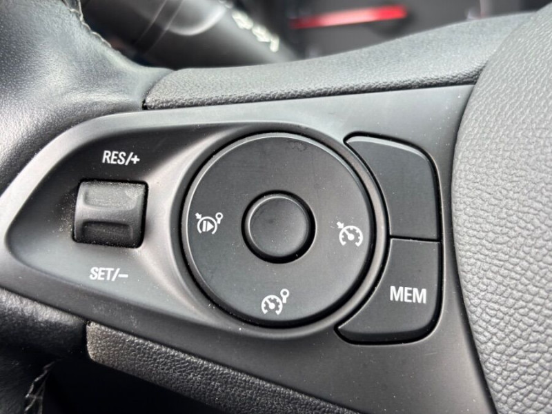 Photo 21 de l'offre de OPEL CORSA VI 1.5 Diesel 100 BVM6 EDITION GPS Radar JA16p à 13470€ chez Mérignac auto