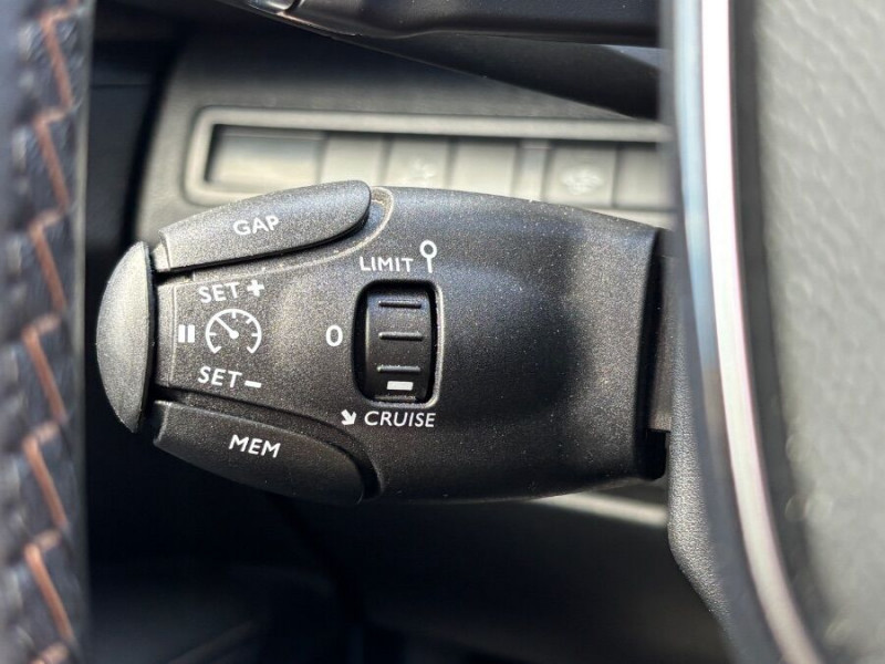 Photo 31 de l'offre de PEUGEOT 5008 II 1.5 BlueHDi 130 EAT8 GT LINE Full CUIR TOE JA18 Hayon EL. 7PL à 23950€ chez Mérignac auto
