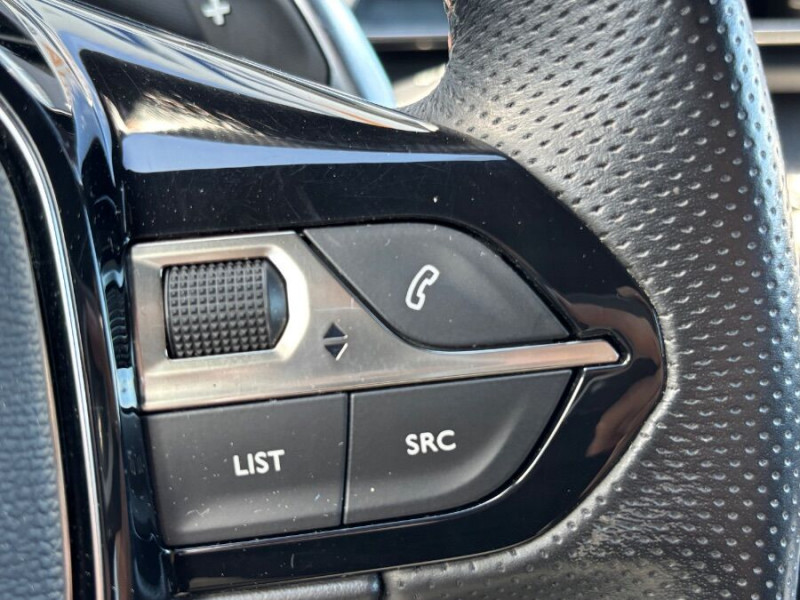 Photo 35 de l'offre de PEUGEOT 5008 II 1.5 BlueHDi 130 EAT8 GT LINE Full CUIR TOE JA18 Hayon EL. 7PL à 23950€ chez Mérignac auto