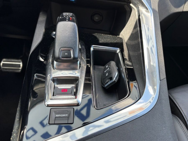 Photo 38 de l'offre de PEUGEOT 5008 II 1.5 BlueHDi 130 EAT8 GT LINE Full CUIR TOE JA18 Hayon EL. 7PL à 23950€ chez Mérignac auto