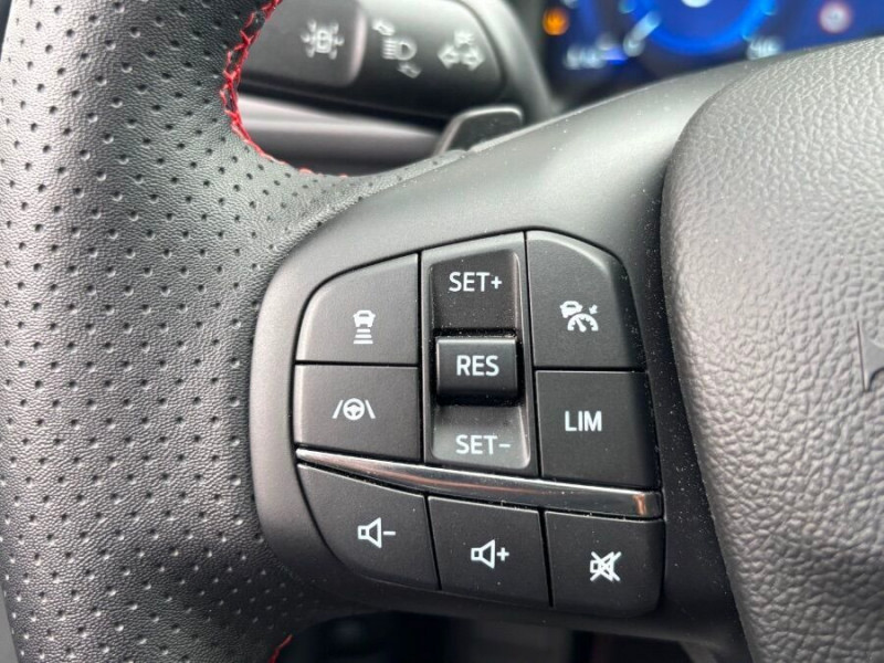 Photo 29 de l'offre de FORD KUGA 2.0 ECOBLUE D 120 BVA8 ST LINE X 360° Attel. Options... à 25390€ chez Mérignac auto