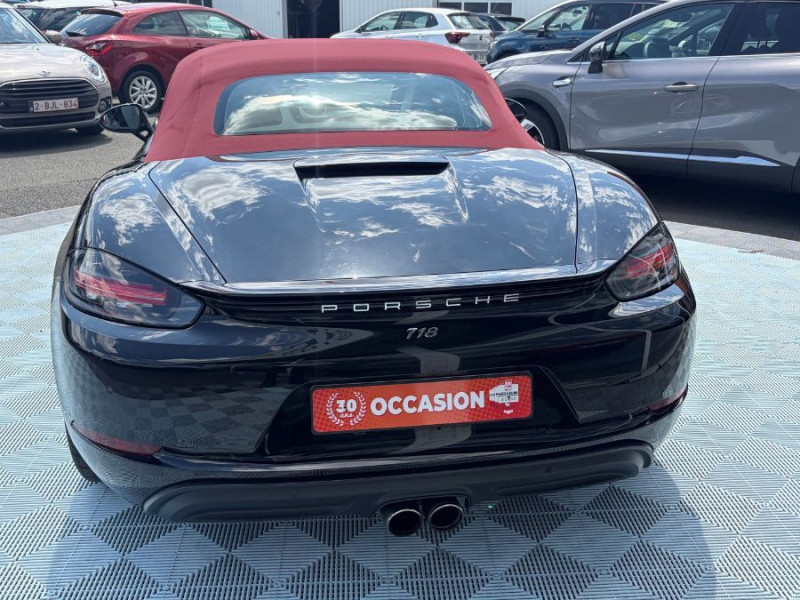 Photo 14 de l'offre de PORSCHE 718 BOXSTER 2.0 TURBO 300cv PDK Camera JA19 1ère Main à 57400€ chez Mérignac auto