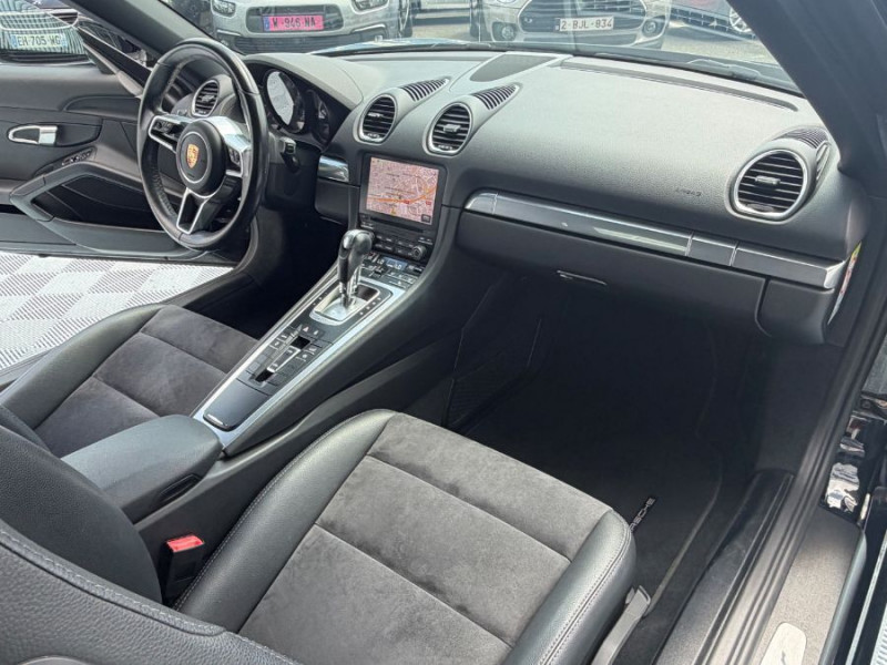 Photo 20 de l'offre de PORSCHE 718 BOXSTER 2.0 TURBO 300cv PDK Camera JA19 1ère Main à 57400€ chez Mérignac auto