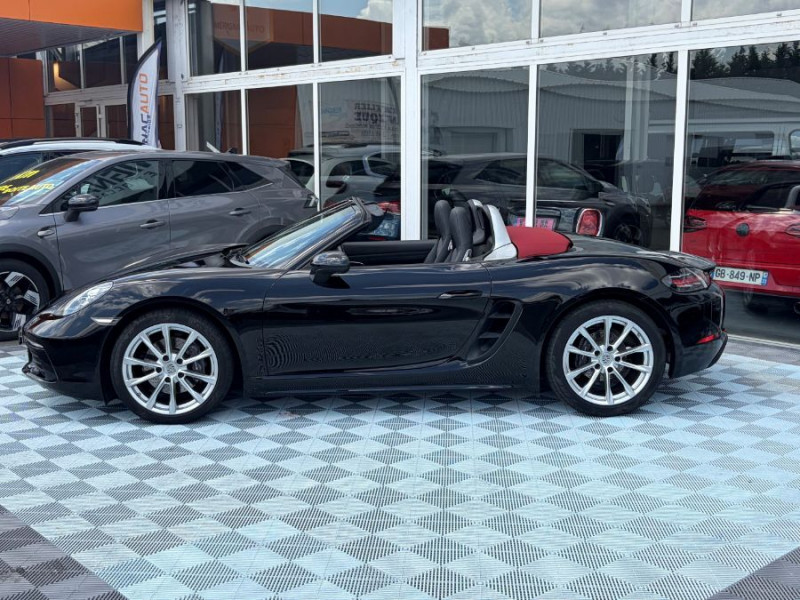 Photo 9 de l'offre de PORSCHE 718 BOXSTER 2.0 TURBO 300cv PDK Camera JA19 1ère Main à 57400€ chez Mérignac auto