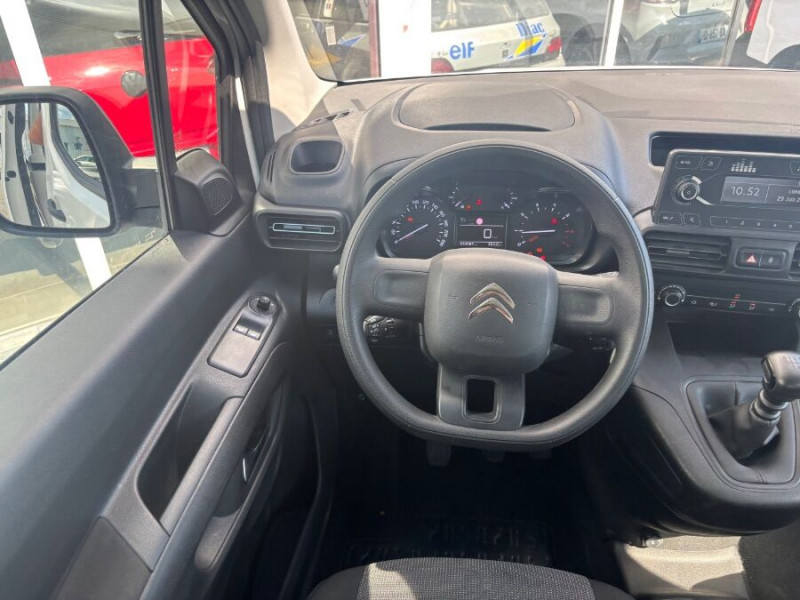 Photo 10 de l'offre de CITROEN BERLINGO 1.5 BlueHDi 100 BVM6 LIVE CLIM Bluetooth à 18450€ chez Mérignac auto