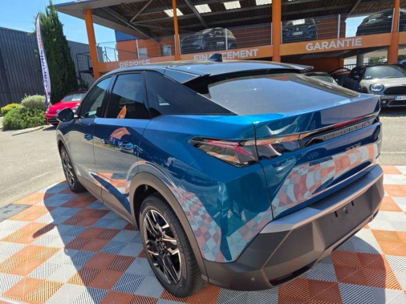 Photo 2 de l'offre de PEUGEOT 3008 HYBRID 145 e-DCS6 GT EXCLUSIVE Alcantara 360° Gtie 02/30 à 34690€ chez Mérignac auto