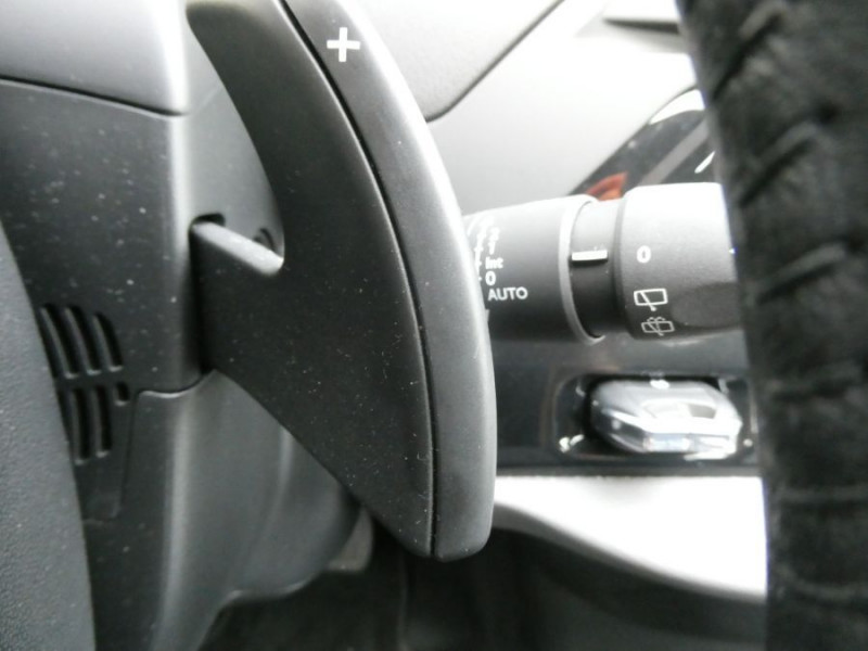 Photo 28 de l'offre de CITROEN C4 SPACETOURER 1.2 PureTech 130 EAT8 PACK GPS à 12900€ chez Mérignac auto