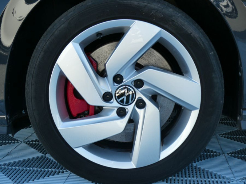Photo 43 de l'offre de VOLKSWAGEN GOLF VIII 1.4 HYBRID 245 GTE GPS Camera ACC RER SC Privacy Glass 1ère Main à 27890€ chez Mérignac auto