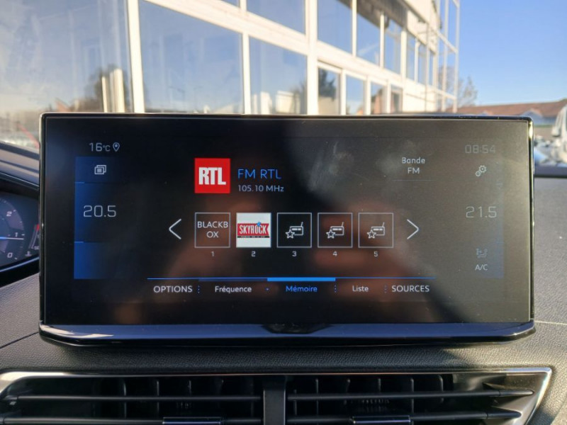 Photo 21 de l'offre de PEUGEOT 5008 II 1.5 BlueHDi 130 EAT8 ALLURE PACK 7PL Hayon EL. SC 1ère Main à 23450€ chez Mérignac auto