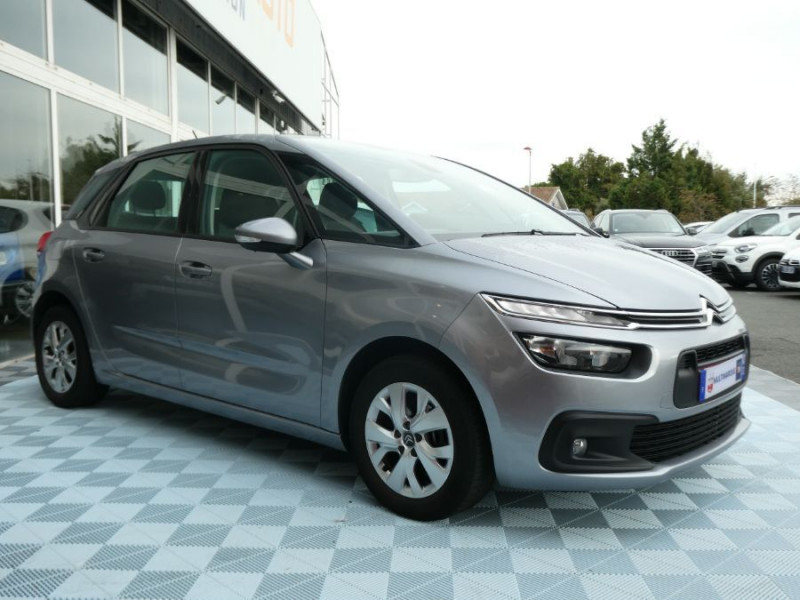 Photo 2 de l'offre de CITROEN C4 SPACETOURER 1.2 PureTech 130 EAT8 PACK GPS à 12900€ chez Mérignac auto