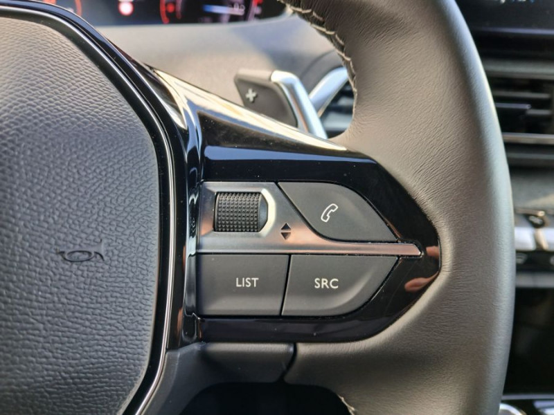 Photo 38 de l'offre de PEUGEOT 5008 II 1.5 BlueHDi 130 EAT8 ALLURE PACK 7PL Hayon EL. SC 1ère Main à 23450€ chez Mérignac auto