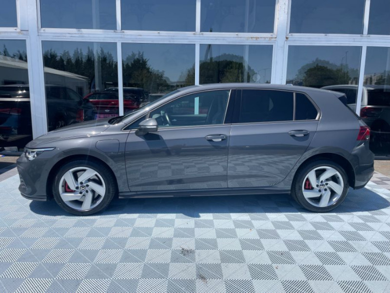 Photo 4 de l'offre de VOLKSWAGEN GOLF VIII 1.4 HYBRID 245 GTE GPS Camera ACC RER SC Privacy Glass 1ère Main à 27890€ chez Mérignac auto