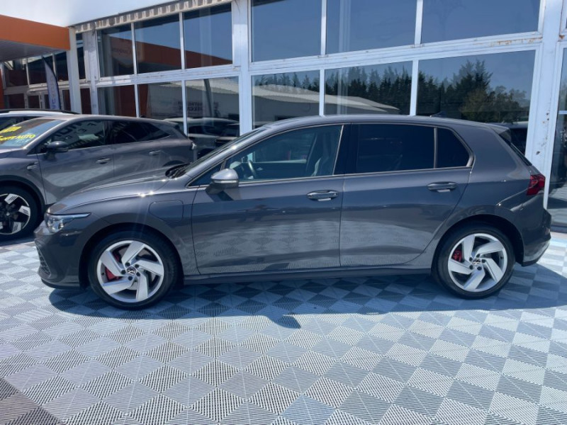 Photo 20 de l'offre de VOLKSWAGEN GOLF VIII 1.4 HYBRID 245 GTE GPS Camera ACC RER SC Privacy Glass 1ère Main à 27890€ chez Mérignac auto
