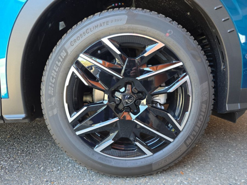 Photo 12 de l'offre de PEUGEOT 3008 HYBRID 145 e-DCS6 GT EXCLUSIVE Alcantara 360° Gtie 02/30 à 34690€ chez Mérignac auto
