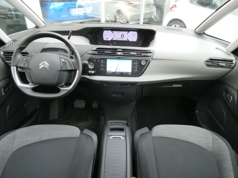 Photo 13 de l'offre de CITROEN C4 SPACETOURER 1.2 PureTech 130 EAT8 PACK GPS à 12900€ chez Mérignac auto