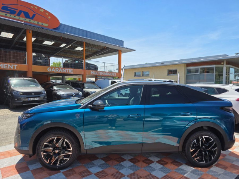 Photo 9 de l'offre de PEUGEOT 3008 HYBRID 145 e-DCS6 GT EXCLUSIVE Alcantara 360° Gtie 02/30 à 34690€ chez Mérignac auto