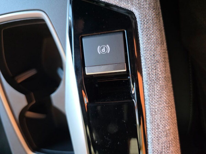 Photo 46 de l'offre de PEUGEOT 3008 HYBRID 145 e-DCS6 GT EXCLUSIVE Alcantara 360° Gtie 02/30 à 34690€ chez Mérignac auto
