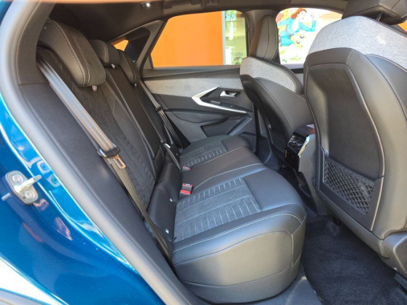 Photo 18 de l'offre de PEUGEOT 3008 HYBRID 145 e-DCS6 GT EXCLUSIVE Alcantara 360° Gtie 02/30 à 34690€ chez Mérignac auto