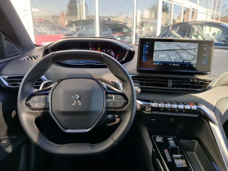 Photo 18 de l'offre de PEUGEOT 5008 II 1.5 BlueHDi 130 EAT8 ALLURE PACK 7PL Hayon EL. SC 1ère Main à 23450€ chez Mérignac auto