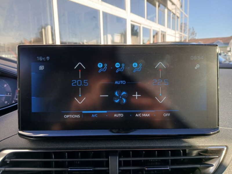 Photo 20 de l'offre de PEUGEOT 5008 II 1.5 BlueHDi 130 EAT8 ALLURE PACK 7PL Hayon EL. SC 1ère Main à 23450€ chez Mérignac auto